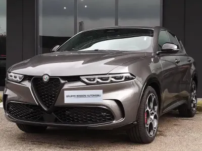 Usata Alfa Romeo Tonale Veloce 160 CV (117 kW) 2026 Grigio SUV