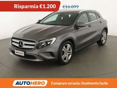Usata Mercedes GLA200 136 CV (100 kW) 2016 Grigio SUV
