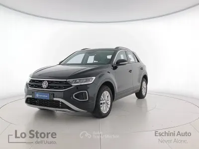 Usata VW T-Roc Life 150 CV (110 kW) 2025 Deep black perlato SUV