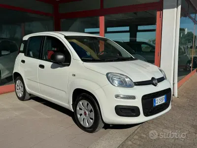 Usata Fiat Panda Pop 69 CV (50 kW) 2020 Bianco Utilitaria