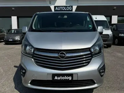 Usata Opel Vivaro S 145 CV (106 kW) 2018 Grigio Monovolume