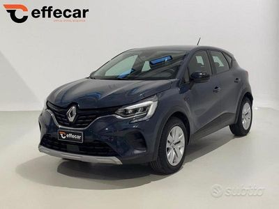 Usata Renault Captur 101 CV (74 kW) 2022 Vari colori SUV
