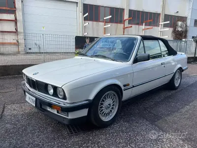 Usata BMW 320 Cabriolet 129 CV (94 kW) 1990 Bianco Cabrio