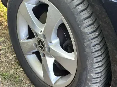 Usata Mercedes V220