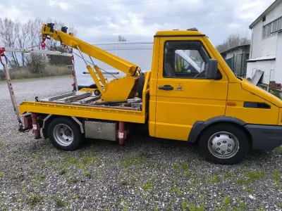 Usata Iveco Daily 75 CV (55 kW) 1991 Giallo Utilitaria