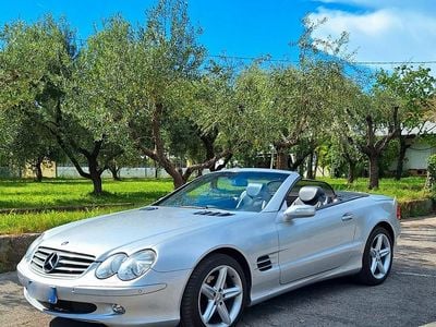 Usata Mercedes SL350 245 CV (180 kW) 2004 Argento Coupé