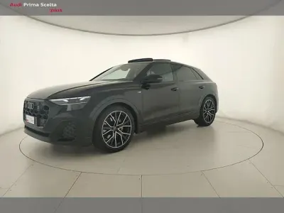 Usata Audi Q8 S-Line 286 CV (210 kW) 2025 Nero mito metallizzato SUV