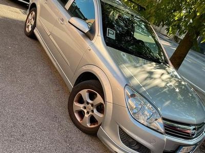 Begagnad Opel Astra 60 HK (44 kW) 2008 Grå Kombi