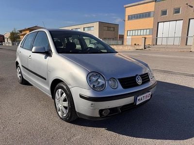Usata VW Polo Trendline 67 CV (49 kW) 2003 Grigio Berlina