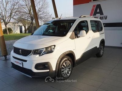 Usata Peugeot Rifter Active 102 CV (75 kW) 2020 Bianco Monovolume