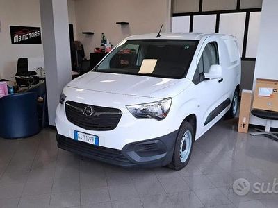 Usata Opel Combo S 101 CV (74 kW) 2020 Bianco Berlina