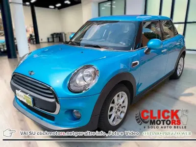 Usata Mini Cooper D 116 CV (85 kW) 2018 Blu/azzurro Utilitaria