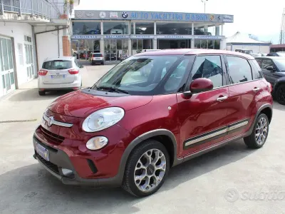 Usata Fiat 500L Trekking 105 CV (77 kW) 2014 Bordeaux Monovolume