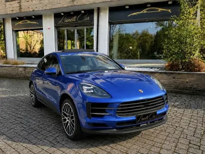 Usata Porsche Macan Sport 245 CV (180 kW) 2020 Blu/azzurro SUV