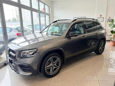 Usata Mercedes GLB200 Premium 150 CV (110 kW) 2021 Grigio SUV