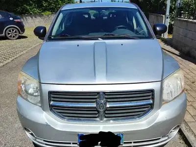 Usata Dodge Caliber SXT 140 CV (102 kW) 2008 Argento Utilitaria