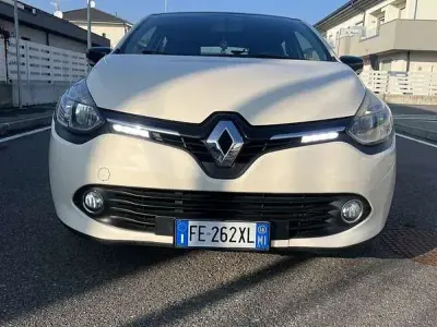 Usata Renault Clio IV 73 CV (53 kW) 2016 Berlina