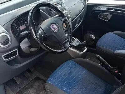 Käytetty Fiat Qubo Trekking 75 HP (55 kW) 2010 Harmaa Tila-auto
