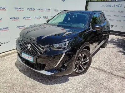 Usata Peugeot 2008 Allure 101 CV (74 kW) 2021 Nero SUV