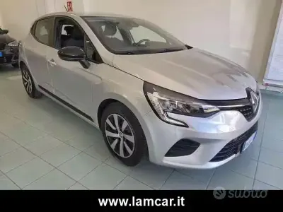 Usata Renault Clio V Equilibre 90 CV (66 kW) 2023 Grigio Berlina
