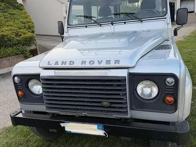 Gebraucht Land Rover Defender 122 PS (89 kW) 2009 Grau Kombi