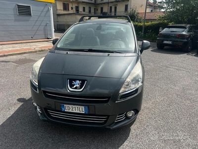 usata Peugeot 5008 (7 posti ) 1.6 hdi automatica