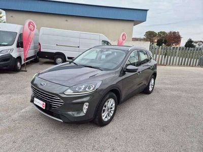 Grigio scuro Usata 2021 Ford Kuga Business Edition SUV | 19.500 € (Ottimo prezzo)