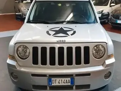 Usata Jeep Patriot Limited 140 CV (102 kW) 2008 Grigio SUV