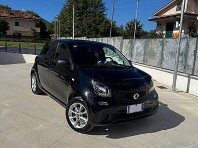 Usata Smart ForFour 71 CV (52 kW) 2015 Nero Utilitaria