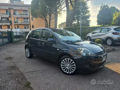 Usata Ford Fiesta 75 CV (55 kW) 2008 Utilitaria