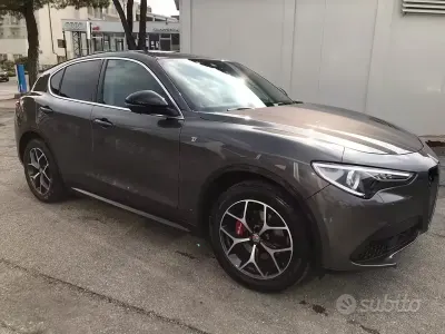 Usata Alfa Romeo Stelvio Ti 209 CV (153 kW) 2021 Grigio SUV