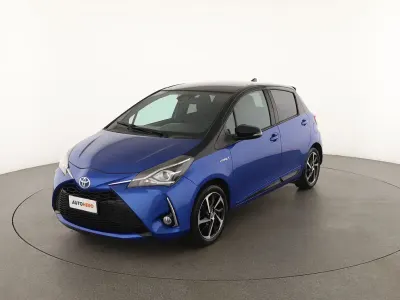 Begagnad Toyota Yaris Hybrid Edition 101 HK (74 kW) 2019 Blå