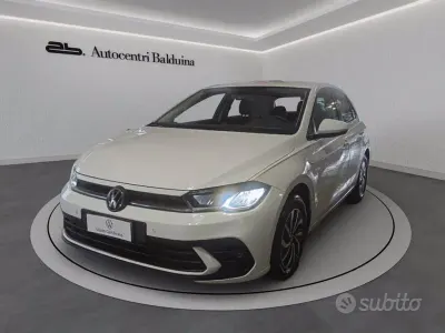 Gebraucht VW Polo Life 80 PS (58 kW) 2023 Weiß Kleinwagen