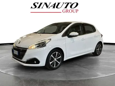 Usata Peugeot 208 Allure 82 CV (60 kW) 2018 Other Utilitaria