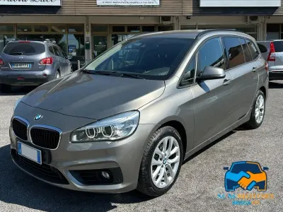 Usata BMW 216 Gran Tourer Luxury Line 116 CV (85 kW) 2016 Oro Monovolume