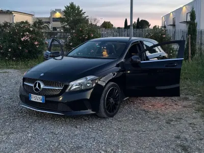 Usata Mercedes A200 Executive 136 CV (100 kW) 2016 Nero Utilitaria