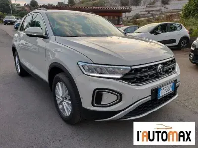 Usata VW T-Roc Life 110 CV (80 kW) 2024 SUV