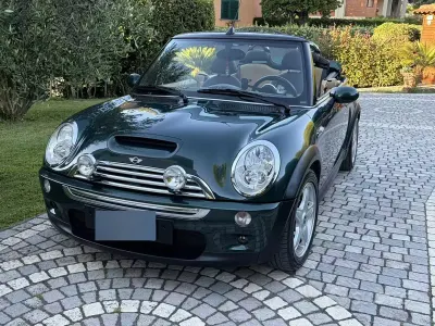 Usata Mini Cooper S Cabriolet 170 CV (125 kW) 2008 Verde Cabrio