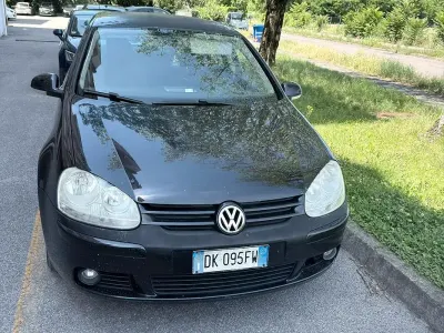 Usata VW Golf V 102 CV (75 kW) 2007 Nero Berlina