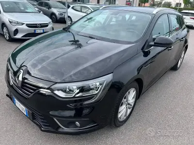 Usata Renault Mégane GrandTour Business 116 CV (85 kW) 2019 Nero Station wagon