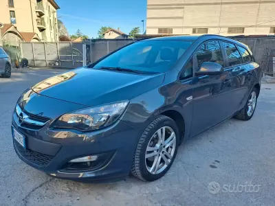 Begagnad Opel Astra 140 HK (102 kW) 2016 Grå Kombi