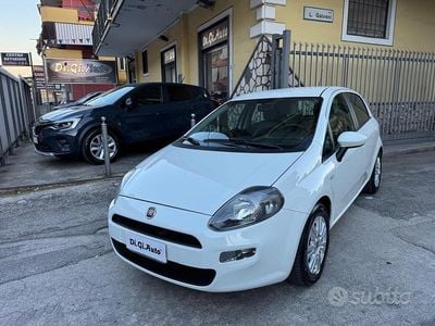 Usata Fiat Punto Lounge 84 CV (61 kW) 2013 Bianco Berlina
