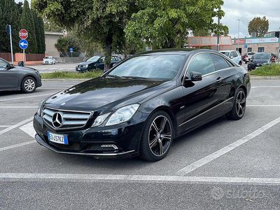 Usata Mercedes E220 Executive 170 CV (125 kW) 2010 Nero Coupé