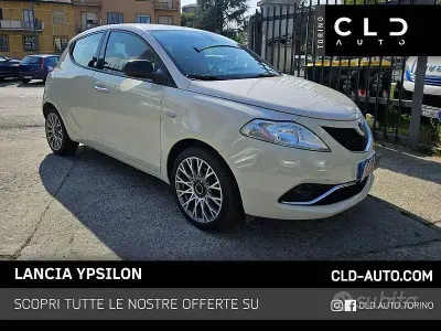 Usata Lancia Ypsilon 69 CV (50 kW) 2015 Beige Utilitaria