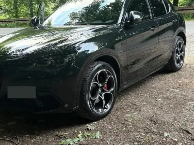 Usata Alfa Romeo Stelvio 209 CV (153 kW) 2026 Nero SUV