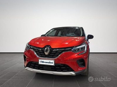 Usata Renault Captur Zen 101 CV (74 kW) 2020 Rosso SUV