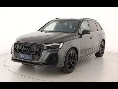 Usata Audi Q7 S-line plus 490 CV (360 kW) 2024 Grigio SUV