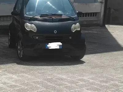 Usata Smart ForTwo Coupé 54 CV (39 kW) 2000 Nero Coupé