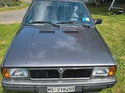 Usata Lancia Delta 78 CV (57 kW) 1988 Grigio Utilitaria