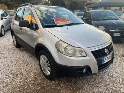 Usata Fiat Sedici 107 CV (78 kW) 2008 Grigio SUV